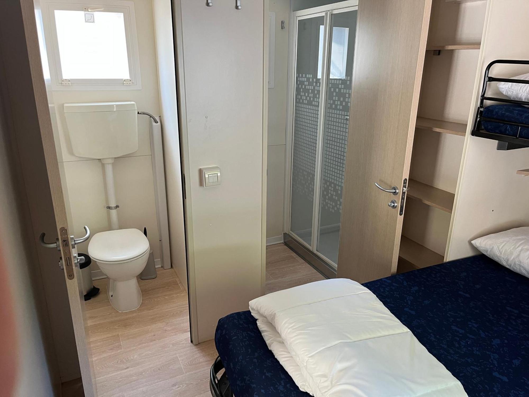 Chalet Camping River Italie Met 2 Slaapkamers Ameglia Buitenkant foto
