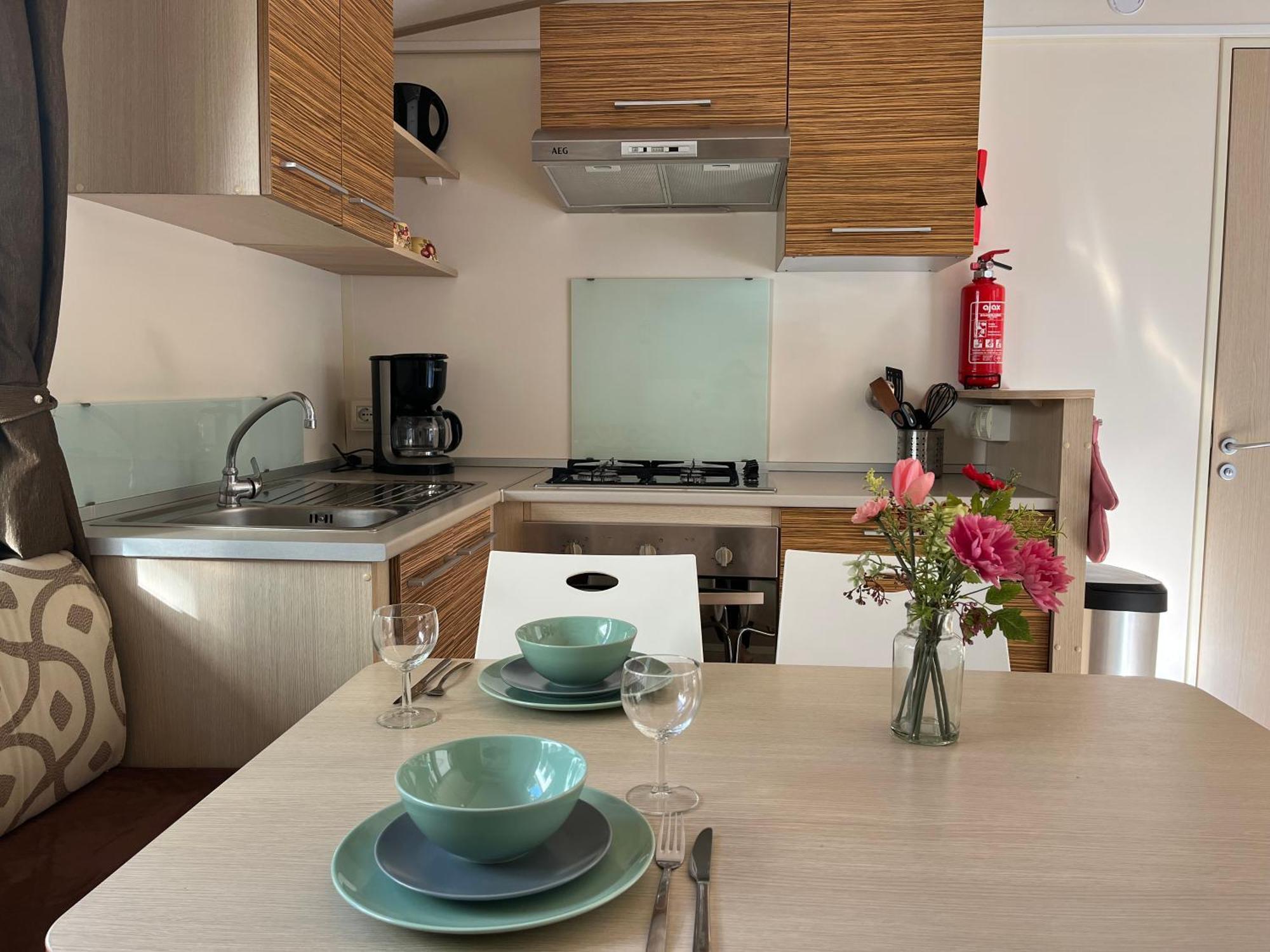 Chalet Camping River Italie Met 2 Slaapkamers Ameglia Buitenkant foto
